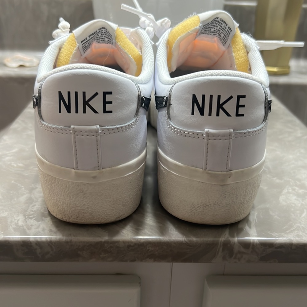 Platform Nike Blazer Lowtop - Picture 4 of 7